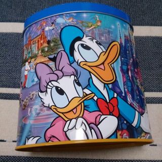 ディズニーランド クランチチョコの空缶☆(小物入れ)