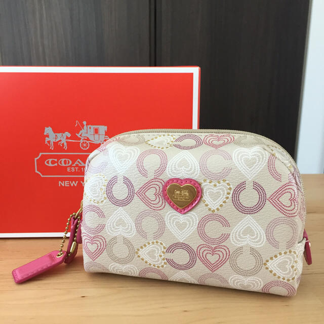COACH - コーチ ハート柄 ポーチの通販 by rinrin's shop COACH - コーチ ハート柄 ポーチの通販 by rinrin's shop