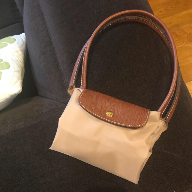 LONGCHAMP - ロンシャン LONGCHAMP トートバッグ ベージュ Mサイズの通販 by cococ_chanel｜ロンシャンならラクマ