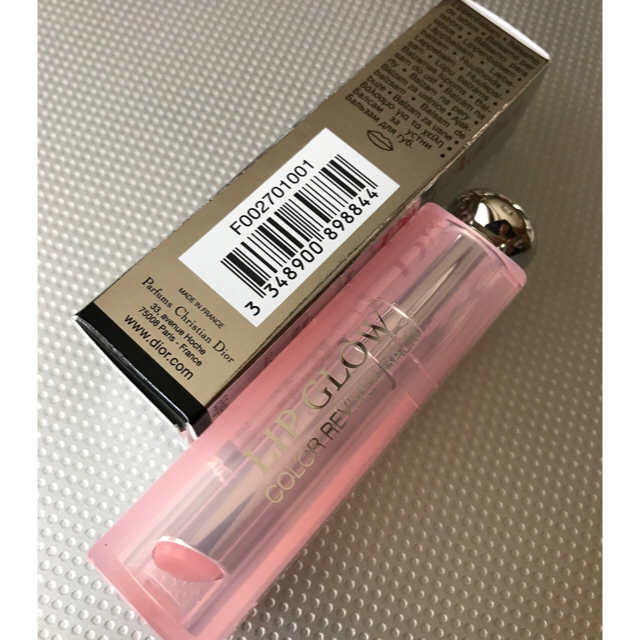 Dior(ディオール)の新品☆Diorアディクトリップ グロウ＃００１ピンク コスメ/美容のベースメイク/化粧品(リップグロス)の商品写真