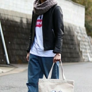 リーバイス(Levi's)の【Levi's×peanuts】スヌーピーTシャツ　Sサイズ(Tシャツ(半袖/袖なし))