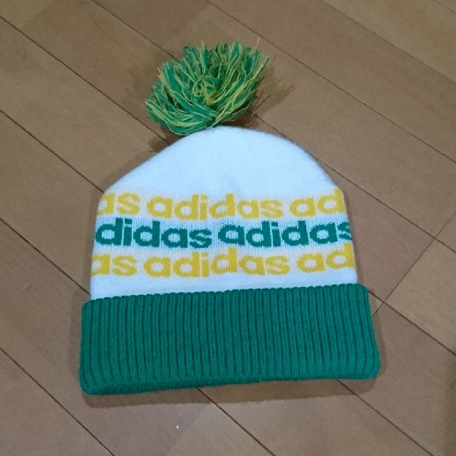 adidas(アディダス)のアディダス　ニット帽 レディースの帽子(ニット帽/ビーニー)の商品写真