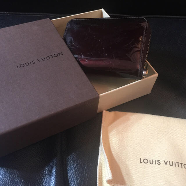 LOUIS VUITTON(ルイヴィトン)の本物 ルイヴィトン ヴェルニ  財布 男女兼用  タイムサービス レディースのファッション小物(財布)の商品写真