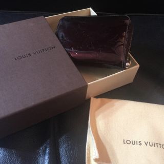 ルイヴィトン(LOUIS VUITTON)の本物 ルイヴィトン ヴェルニ  財布 男女兼用  タイムサービス(財布)