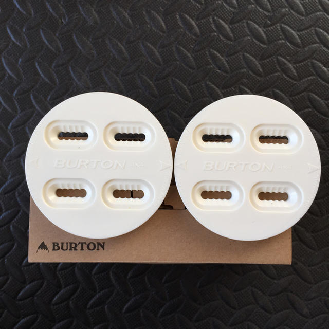 BURTON(バートン)のBURTON 4×4 ディスク 未使用品 スポーツ/アウトドアのスノーボード(バインディング)の商品写真