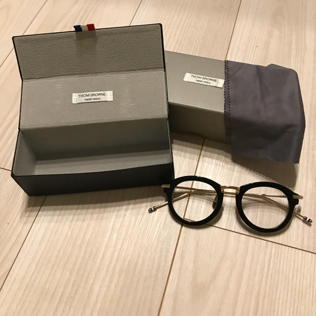 THOM BROWNE(トムブラウン)のトムブラウン THOM BROWNE  メンズのファッション小物(サングラス/メガネ)の商品写真