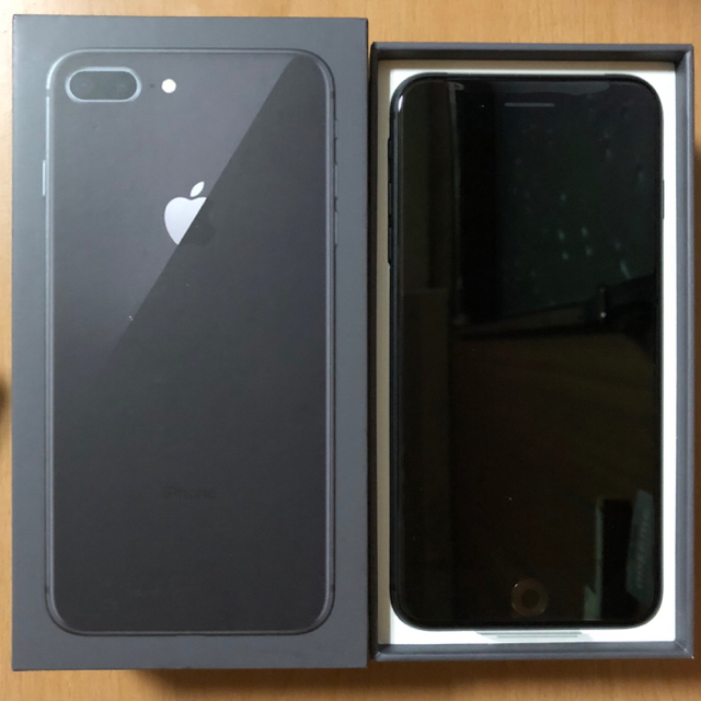 新品 SIMフリー iPhone8 Plus 64GB スペースグレー au 黒 ...