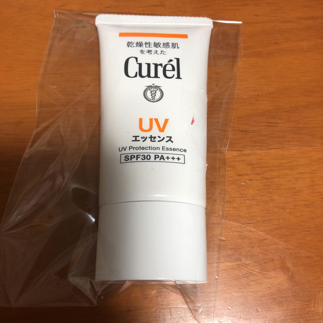 Curel(キュレル)のキュレルUVエッセンスA❤️新品未使用 コスメ/美容のボディケア(日焼け止め/サンオイル)の商品写真