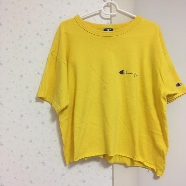 Champion(チャンピオン)のchampion イエロー Tシャツ  レディースのトップス(Tシャツ(半袖/袖なし))の商品写真