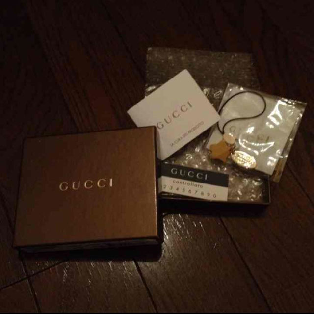 Gucci(グッチ)の新品 未開封 グッチ ストラップ チャーム 星 レディースのアクセサリー(チャーム)の商品写真