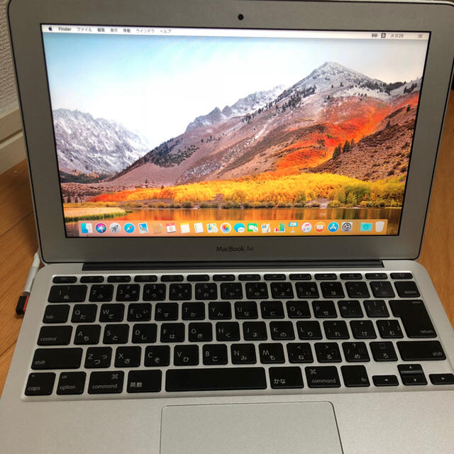 Apple(アップル)のMacBook Air 2010モデル ジャンク スマホ/家電/カメラのPC/タブレット(ノートPC)の商品写真