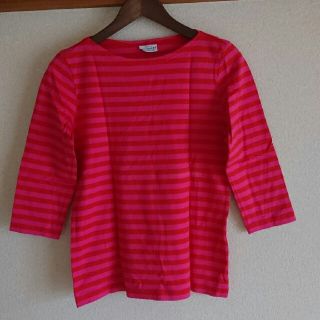 マリメッコ(marimekko)のmarimekko_ボーダートップス/Ilma(ピンク×赤)(Tシャツ(長袖/七分))