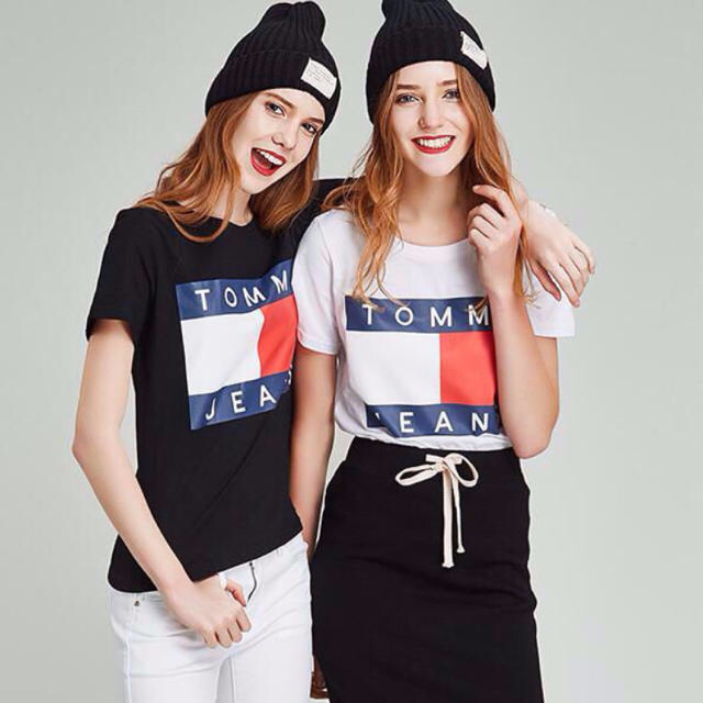 TOMMY HILFIGER(トミーヒルフィガー)のtommy トップス レディースのトップス(Tシャツ(半袖/袖なし))の商品写真