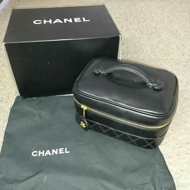 CHANEL(シャネル)のシャネル  バニティバッグ レディースのバッグ(ボディバッグ/ウエストポーチ)の商品写真