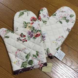 ローラアシュレイ(LAURA ASHLEY)のLAURA ASHLEY ミトン(その他)