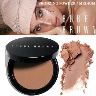 ボビイブラウン(BOBBI BROWN)の★新品★BOBBI BROWNボビーブラウン ブロンジンク パウダーMEDIUM(フェイスパウダー)