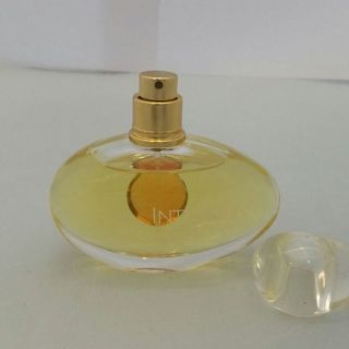 エスティローダー(Estee Lauder)のエスティローダー イントゥイション オードパルファム ５０ml(香水(女性用))