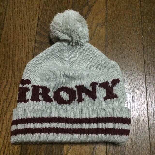 IRONY(アイロニー)のIRONY ニット帽 レディースの帽子(ニット帽/ビーニー)の商品写真