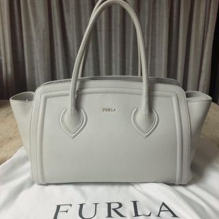 フルラ(Furla)の値下げ定価64,800円 1回使用FURLAバッグアイスグレー(トートバッグ)