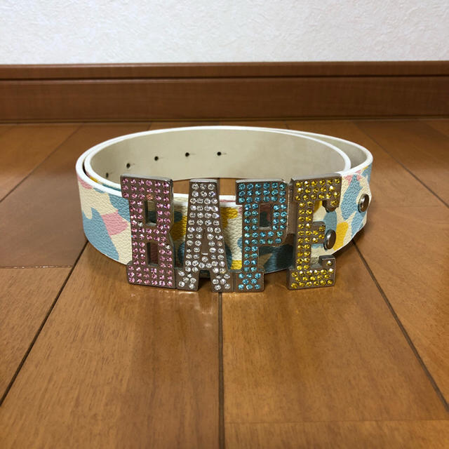 A BATHING APE(アベイシングエイプ)のA BATHING APE BAPEロゴ ラインストーン ベルト メンズのファッション小物(ベルト)の商品写真