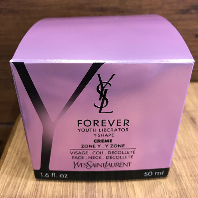 Yves Saint Laurent Beaute(イヴサンローランボーテ)のフォーエバーリブレイターYクリーム コスメ/美容のスキンケア/基礎化粧品(乳液/ミルク)の商品写真