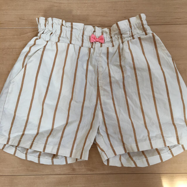 Branshes(ブランシェス)のブランシェス ストライプショートパンツ キッズ/ベビー/マタニティのキッズ服女の子用(90cm~)(パンツ/スパッツ)の商品写真