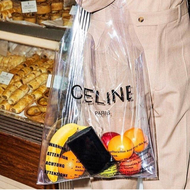 celine(セリーヌ)の【ei様専用】celine ビニールバッグ レディースのバッグ(トートバッグ)の商品写真