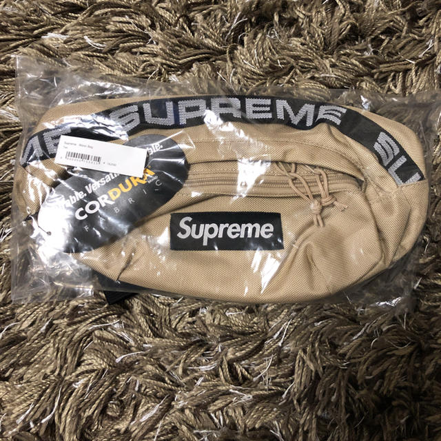 Supreme(シュプリーム)の込み ベージュ supreme Waist Bag メンズのバッグ(ボディーバッグ)の商品写真