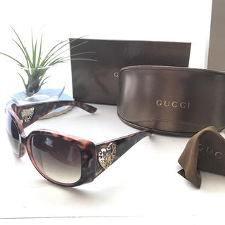 Gucci - GUCCI クレストハート サングラスの通販 by Si room