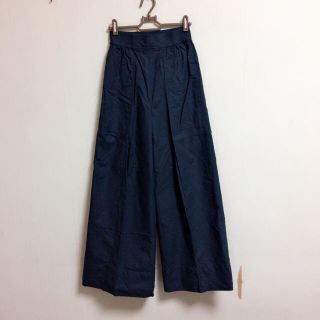 ユニクロ(UNIQLO)のユニクロ UNIQLO LEMAIRE コラボ ワイドパンツ 緑 カーキ S美品(バギーパンツ)