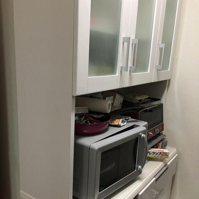 ニトリ - ニトリ キッチンボード 食器棚 レンジ台 コンセント ニトリ - ニトリ キッチンボード 食器棚 レンジ台 コンセント