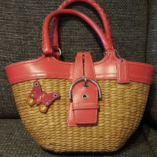 コーチ(COACH)のCOACH コーチ かごバッグ バタフライ サーモンピンク(ハンドバッグ)