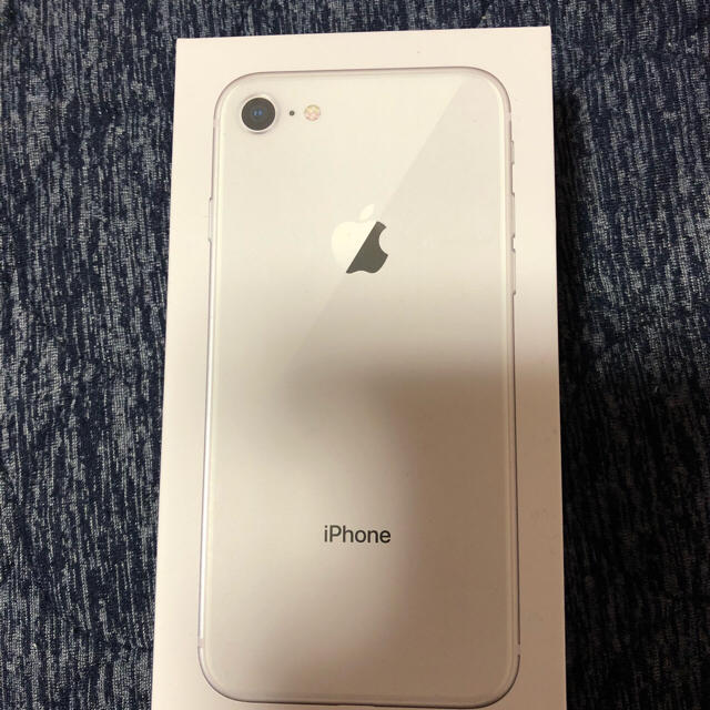 新品未使用 iPhone8 64GB SIMロック解除済