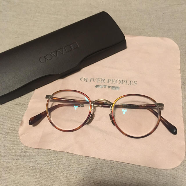 OLIVER PEOPLES 眼鏡 メンズのファッション小物(サングラス/メガネ)の商品写真