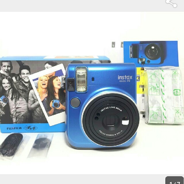 富士フイルム(フジフイルム)のチェキカメラ instax mini 70 BLUE インスタントカメラ スマホ/家電/カメラのカメラ(フィルムカメラ)の商品写真