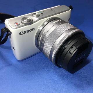 キヤノン(Canon)の☆なつみ様専用☆Canon ミラーレス一眼カメラ EOS M10  (ミラーレス一眼)