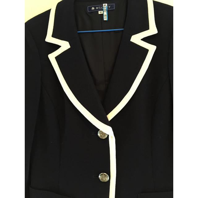 M'S GRACY(エムズグレイシー)のエムズグレイシー 紺 ジャケット 40 レディースのジャケット/アウター(テーラードジャケット)の商品写真