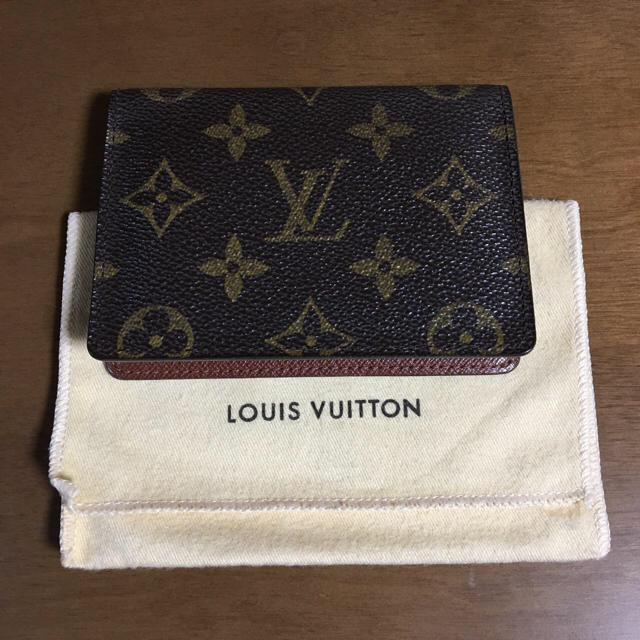 LOUIS VUITTON(ルイヴィトン)のはるはる様専用   ルイヴィトン 正規品 モノグラム 定期入れ パスケース 美品 メンズのファッション小物(名刺入れ/定期入れ)の商品写真