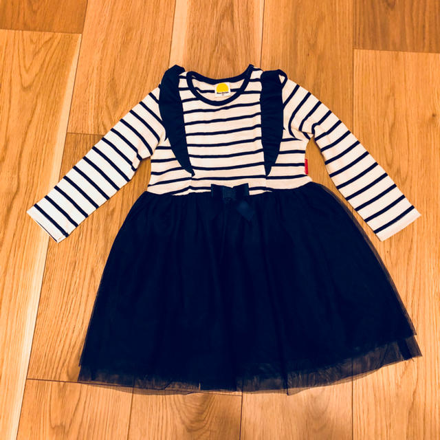 mou jon jon(ムージョンジョン)のmoujonjon ネイビーワンピース 90 未使用 キッズ/ベビー/マタニティのキッズ服女の子用(90cm~)(ワンピース)の商品写真