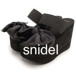 スナイデル(SNIDEL)の《snidel》ヒールビーチサンダル(サンダル)