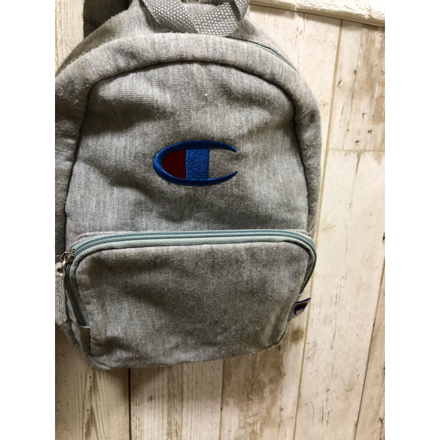 Champion(チャンピオン)のキッズリュック キッズ/ベビー/マタニティのこども用バッグ(リュックサック)の商品写真