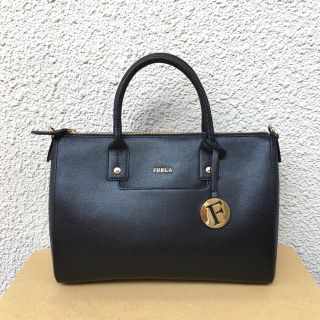 フルラ(Furla)のブラックFURLAリンダ正規品lindaバッグ(ハンドバッグ)