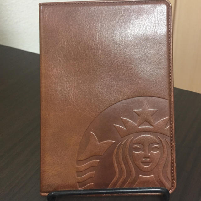 Starbucks Coffee(スターバックスコーヒー)のスターバックス 海外限定 パスポートケース インテリア/住まい/日用品の日用品/生活雑貨/旅行(旅行用品)の商品写真