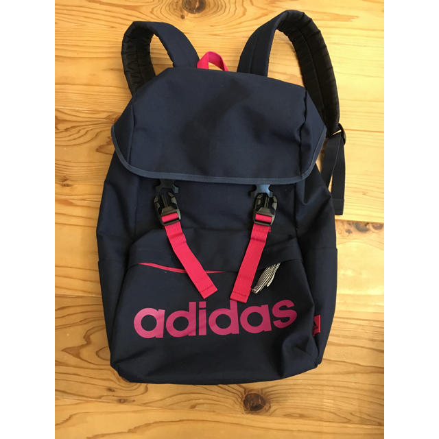 adidas(アディダス)のリュック アディダス レディースのバッグ(リュック/バックパック)の商品写真