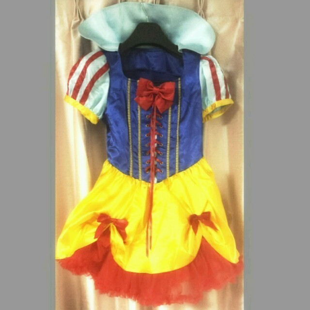 Disney(ディズニー)のディズニープリンセスコスチューム　白雪姫 レディースのフォーマル/ドレス(その他ドレス)の商品写真