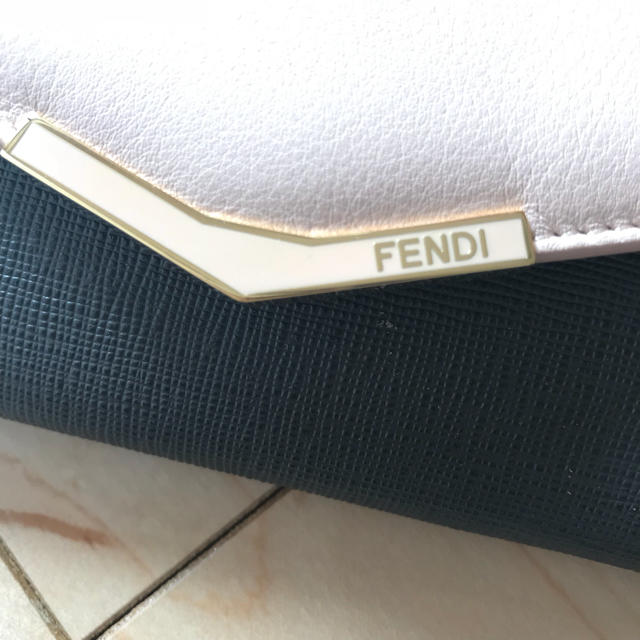 FENDI(フェンディ)の新品 フェンディ 財布 レディースのファッション小物(財布)の商品写真