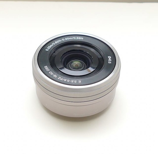 SONY(ソニー)の【値下げ】SONY E PZ 16-50mm F3.5-5.6 SELP1650 スマホ/家電/カメラのカメラ(その他)の商品写真