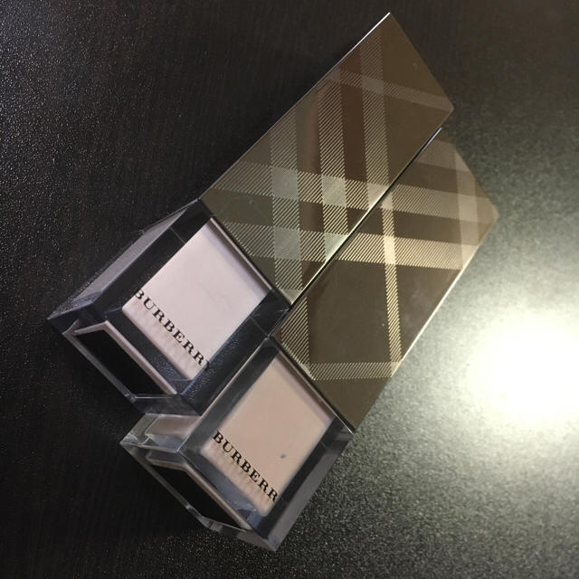 BURBERRY(バーバリー)のBURBERRY コスメ/美容のベースメイク/化粧品(化粧下地)の商品写真