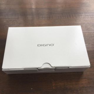 キョウセラ(京セラ)の新品 simロック解除済み digno g 本体 ホワイト 白 ソフトバンク(スマートフォン本体)