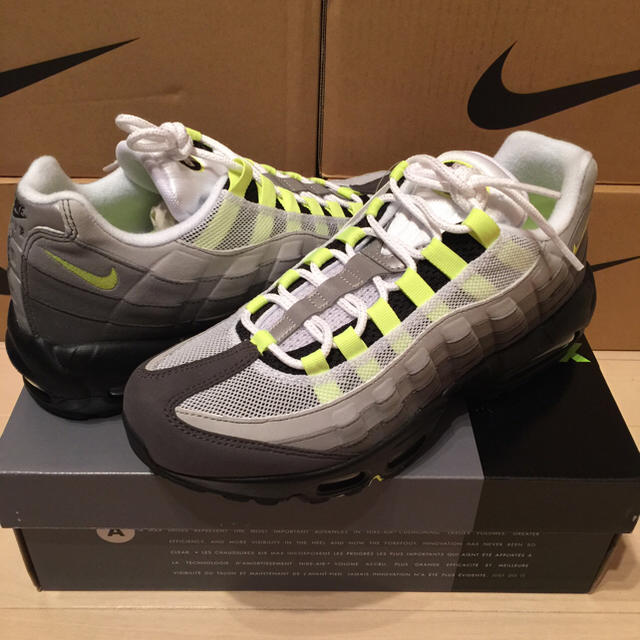 NIKE(ナイキ)の26cm NIKE AIR MAX 95 OG NEON メンズの靴/シューズ(スニーカー)の商品写真